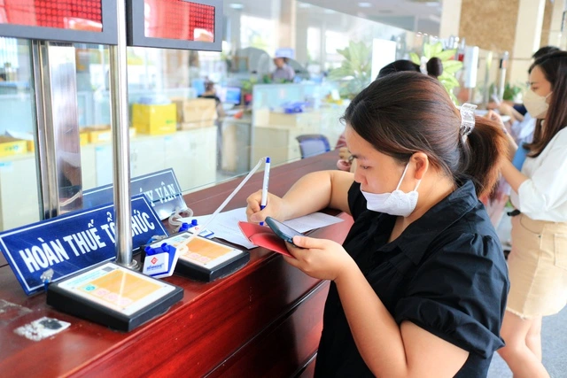 Hộ kinh doanh lo chi phí tăng và sai phạm khi xuất hóa đơn